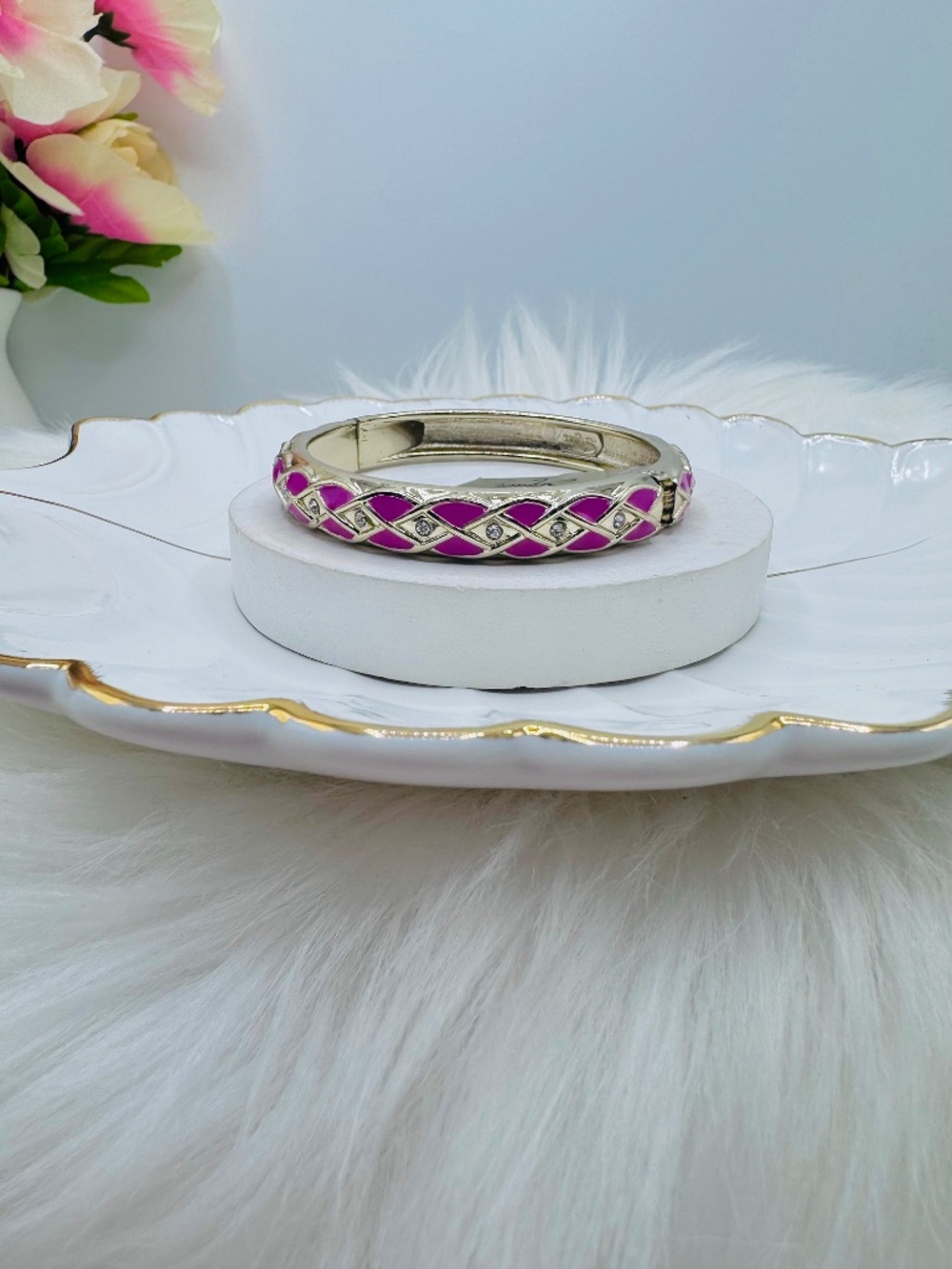 Sequin Pink Enamel Gold Tone Hinged Bangle Bracelet w/ Rhinestone - Picture 4 of 4